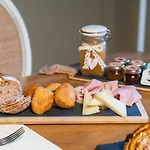 Hotel La Del Conte Mameli - Boutique & 4*