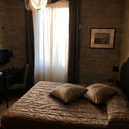 Hotel La Del Conte Mameli - Boutique & 4*