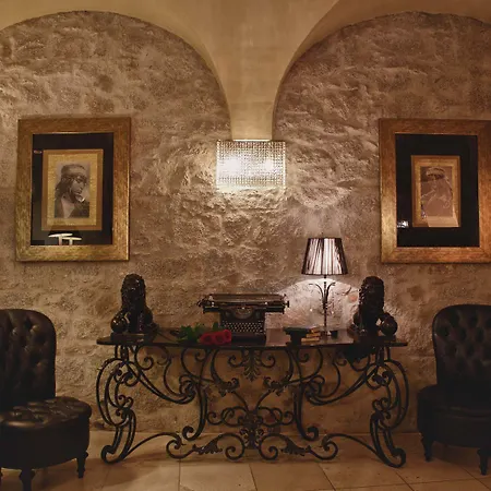 Hotel La Del Conte Mameli - Boutique & 4*