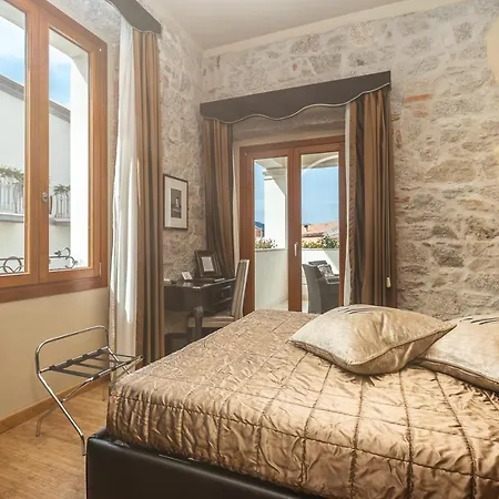 Hotel La Del Conte Mameli