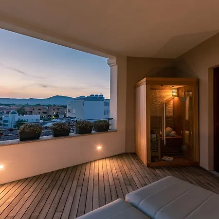Hotel La Del Conte Mameli 4*