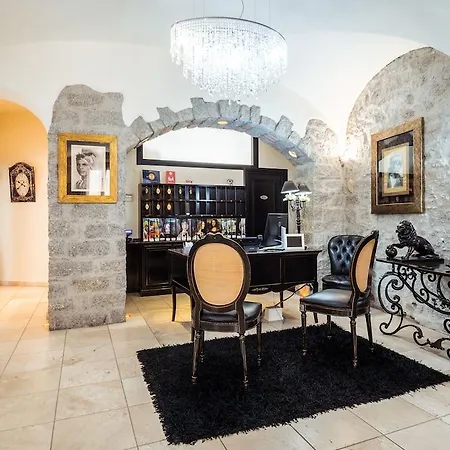 Hotel La Del Conte Mameli 4*