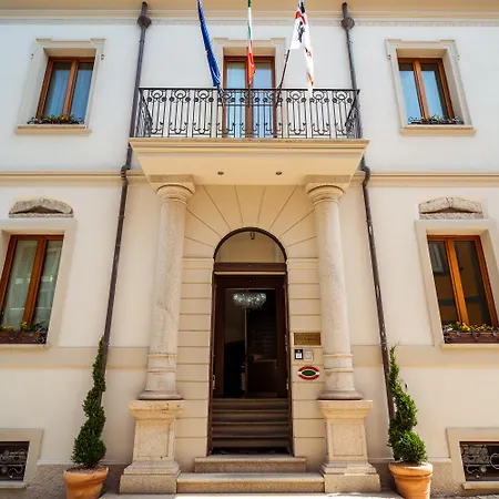La Del Conte Mameli 4* Όλμπια