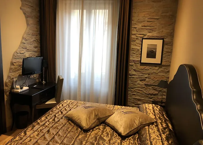 La Del Conte Mameli - Boutique & אולביה